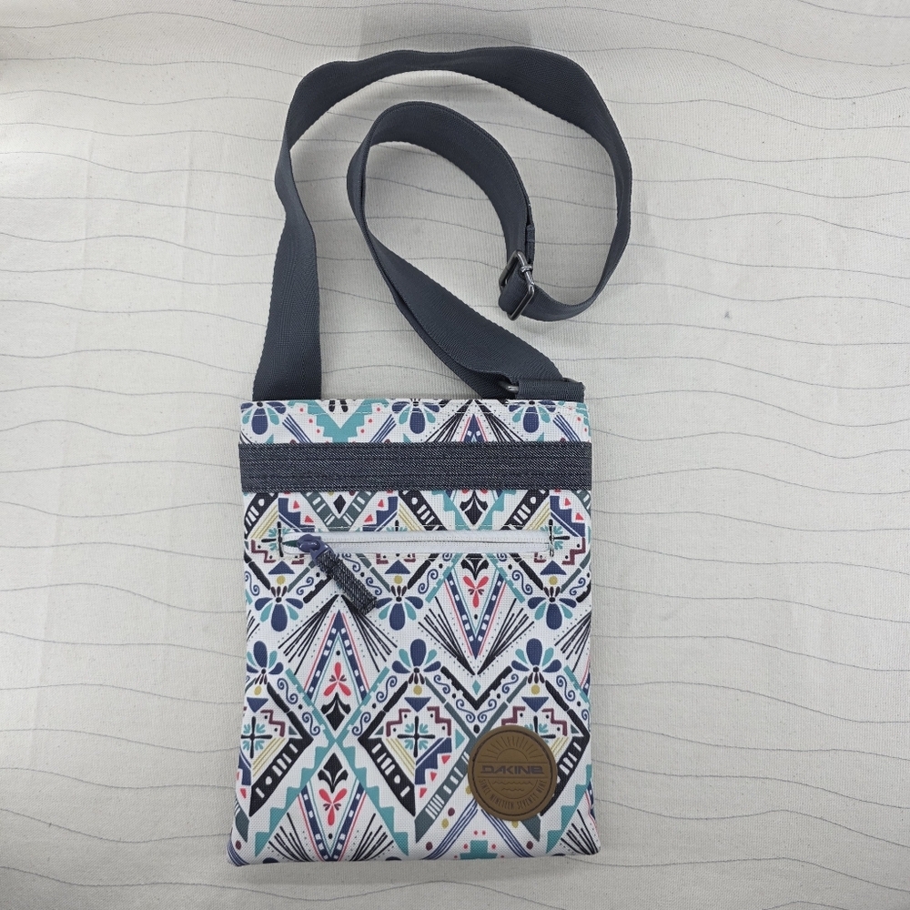 Dakine Womens Multicolor Geo Crossbody Bag Purse